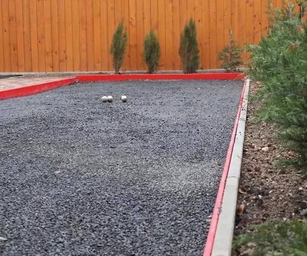 Nest Guesthouse-house For 16 People By The Appartement